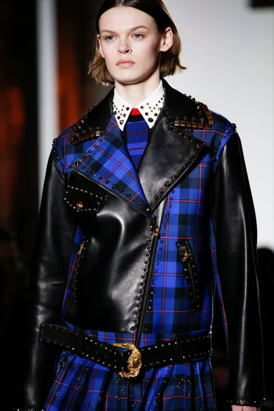 Look 31